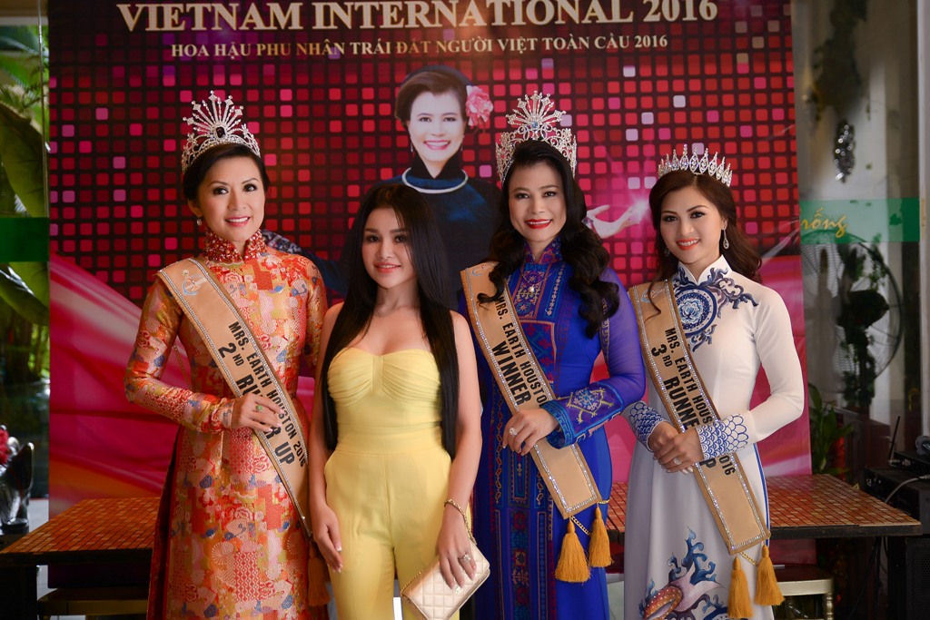 Hoa Hậu Phu Nhân Trái Đất Người Việt Houston 2016 mở tiệc mừng ngày báo chí Việt Nam.