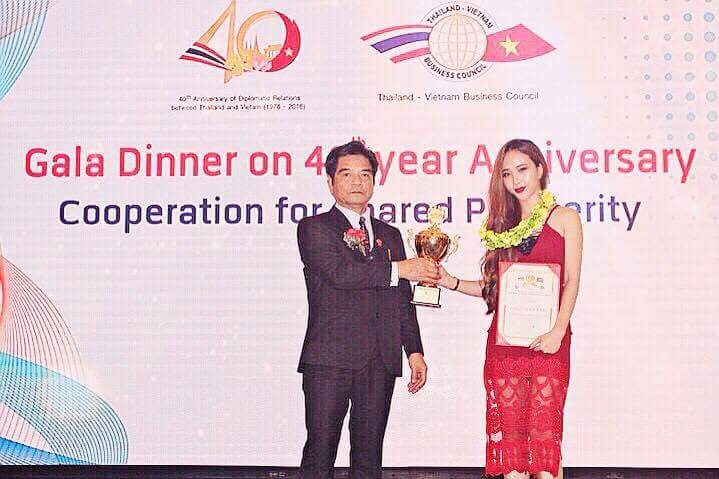 Huyền Võ - Nữ giám đốc trẻ tuổi vinh dự nhận giải thưởng "Thương hiệu đẳng cấp Quốc tế"