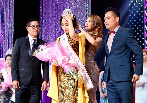 Người đẹp Hoàng Ngọc Bảo Anh đăng quang Hoa hậu phu nhân Việt Nam Quốc tế tại Mỹ