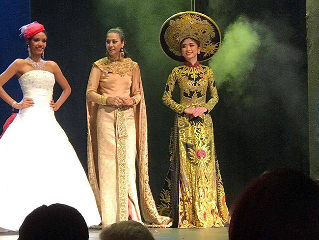 Trương Thái Thùy Dương đoạt giải “Best National Custome” tại cuộc thi Miss Heritage Global 2017