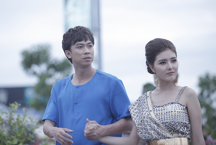 Hồ Việt Trung lộ ảnh thân mật với bạn gái cũ Bùi Anh Tuấn