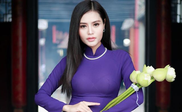 Hoa khôi Thời trang Dy Khả Hân tự tin diện áo dài trước thềm Ms Vietnam New World 2018 