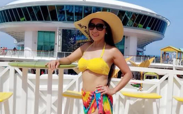 Hoa hậu phu nhân Annie Kim Nguyễn khoe hình thể nóng bỏng với trang phục bikini