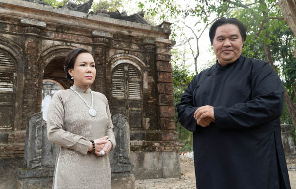 Việt Hương chấp nhận làm vợ lẽ để tìm kiếm bí kíp trong “Nhà ông Hoàng có vàng”