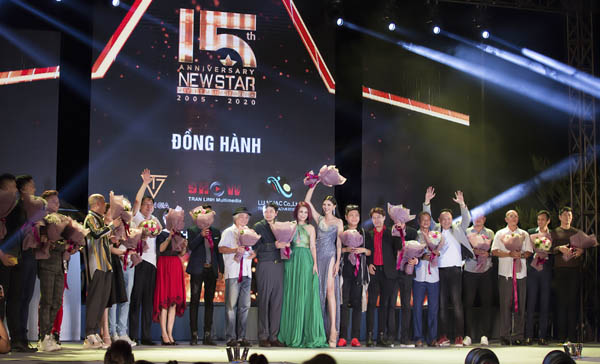 Dàn sao Việt nô nức trẩy hội Dạ tiệc Năm mới của công ty tổ chức sự kiện NewStar