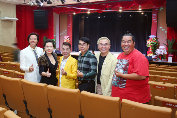 Sân khấu Nghệ thuật Trương Hùng Minh chính thức ra mắt khán giả Việt