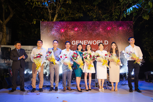 Geneworld trao Kỷ niệm chương Tri ân cho các bác sĩ và đối tác ngành thẩm mỹ, sức khoẻ