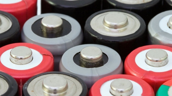 Trung Quốc: Chế tạo pin từ canxi thay thế pin lithium-ion