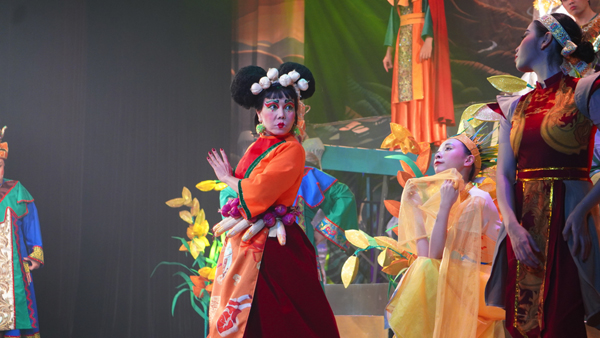 “Mễ Cốc Phiêu Lưu Ký” - vở kịch đầu tay của nữ nghệ sĩ Việt Hương