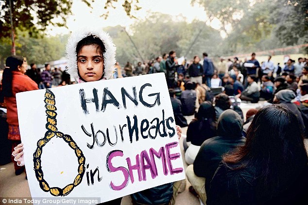 Ấn Độ chấn động vì nhóm trộm hãm hiếp tập thể nữ tu 75 tuổi