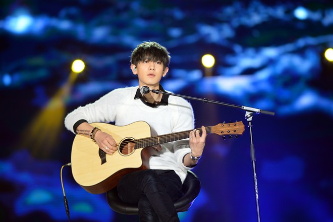 EXO, SHINee chinh phục khán giả bằng hit nhạc Việt