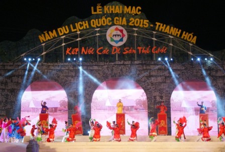 Hàng vạn người dự lễ khai mạc Năm du lịch quốc gia 2015 - Thanh Hóa