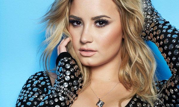 Ngôi sao ca nhạc Demi Lovato đến Việt Nam