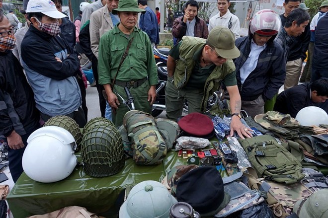 10 chợ bán hàng 'độc' chỉ có ở Việt Nam
