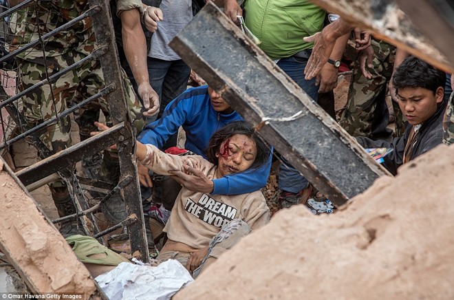 Toàn cảnh động đất Nepal khiến hơn 3.200 người chết