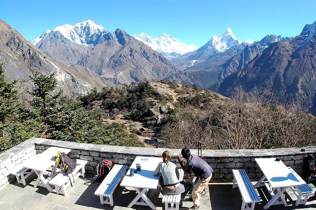 Khách sạn cao kỷ lục trên đỉnh Everest ở Nepal