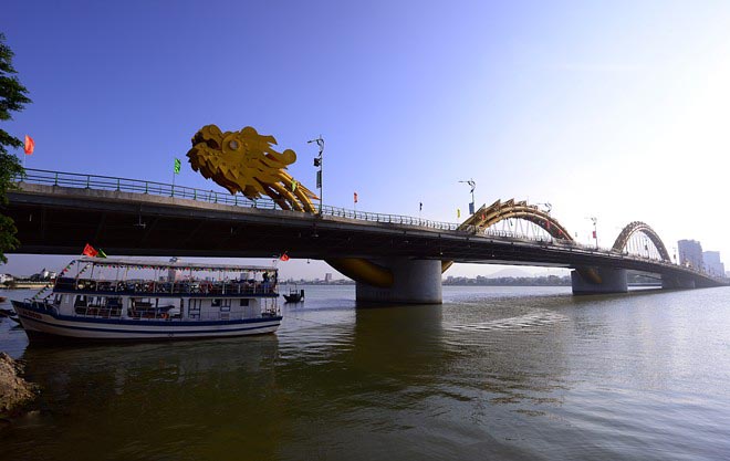 Những cây cầu đẹp nhất Đà Nẵng nhìn từ camera bay