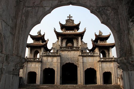 Những nhà thờ có thiết kế ấn tượng nhất Việt Nam