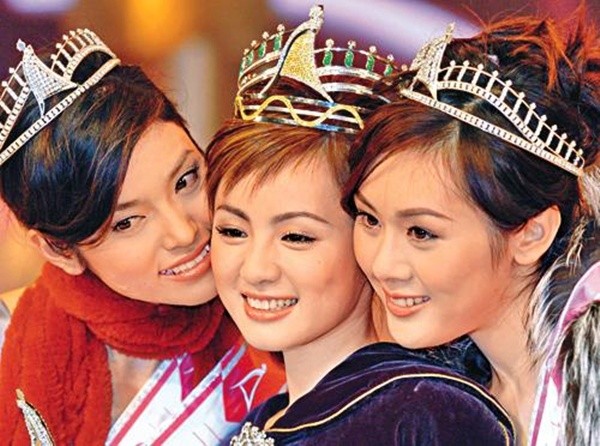 Hoa hậu châu Á bị lừa đi khách