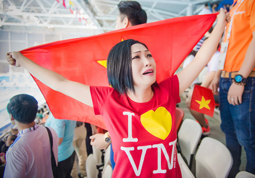 Phương Thanh bật khóc khi vận động viên Việt Nam lập kỷ lục