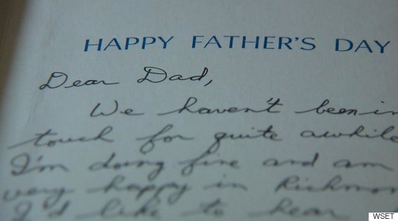 Tấm thiệp bất ngờ người cha nhận được hơn 20 năm sau khi con trai mất