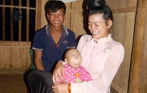 Chuyện lạ: Cô dâu 10 tuổi ở Sơn La