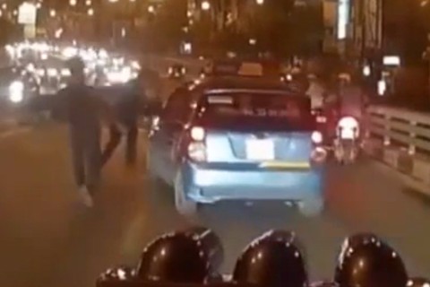 Taxi bị xe Ranger bám đuổi trước khi gây tai nạn?