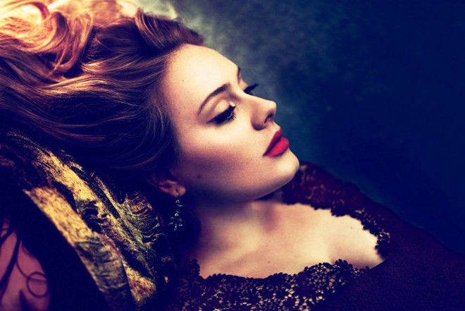 Adele: Thành công không cần khoe thân