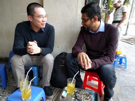 CEO Google ngồi trà chanh vỉa hè với Nguyễn Hà Đông