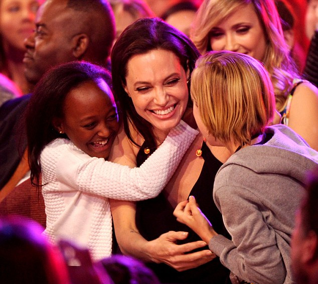 Angelina Jolie: “Tôi từng chưa bao giờ muốn sinh con”