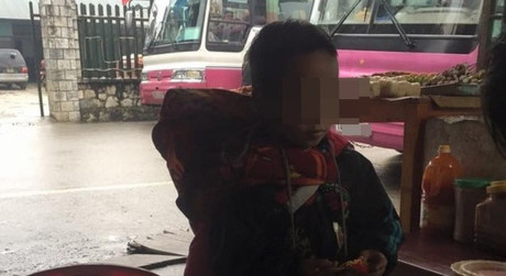 Sự thật "vô nhân đạo" đằng sau hình ảnh đứa trẻ 5 tuổi đi ăn xin