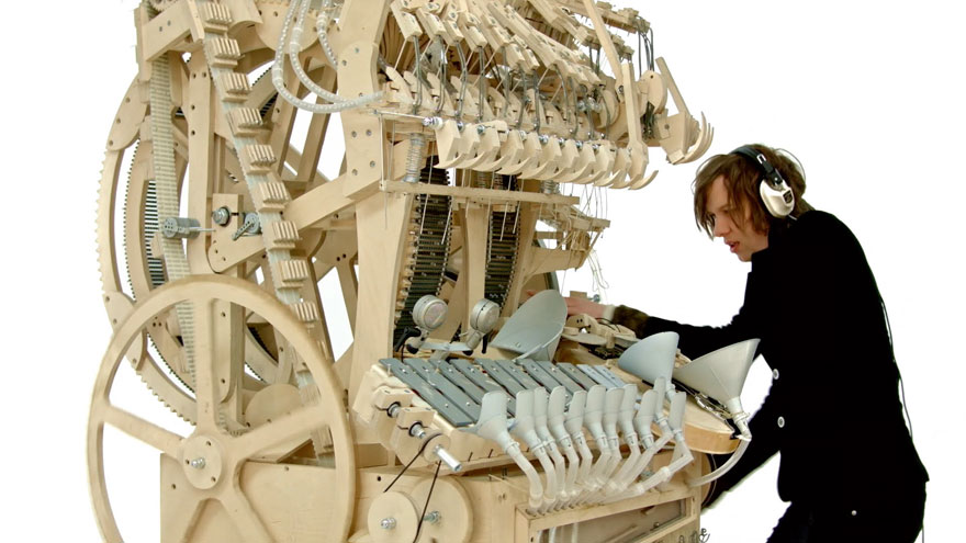 Cỗ máy âm nhạc làm từ 2000 viên bi của nghệ sỹ Thụy Điển