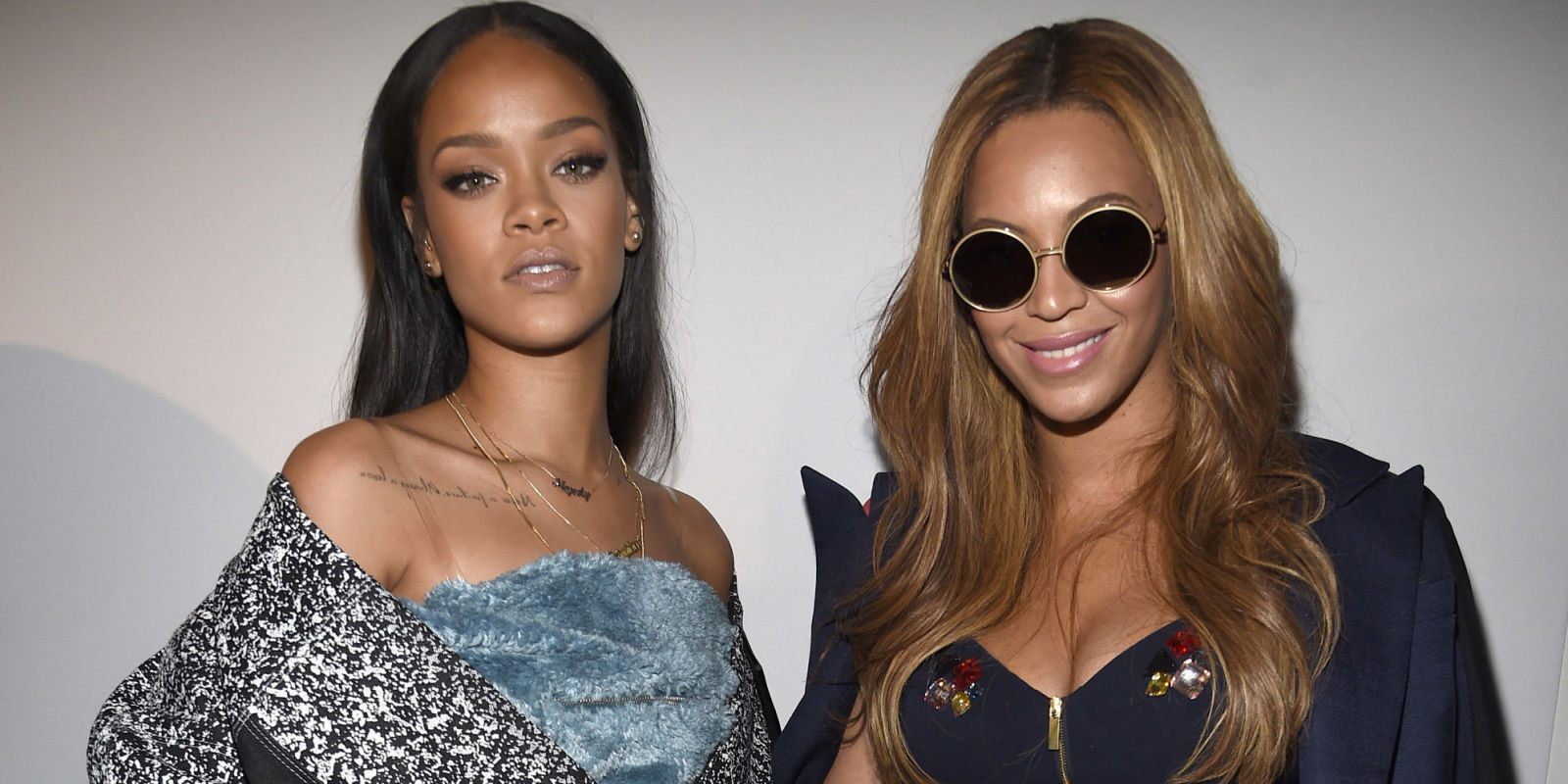 Rihanna phủ nhận cạnh tranh với Beyonce