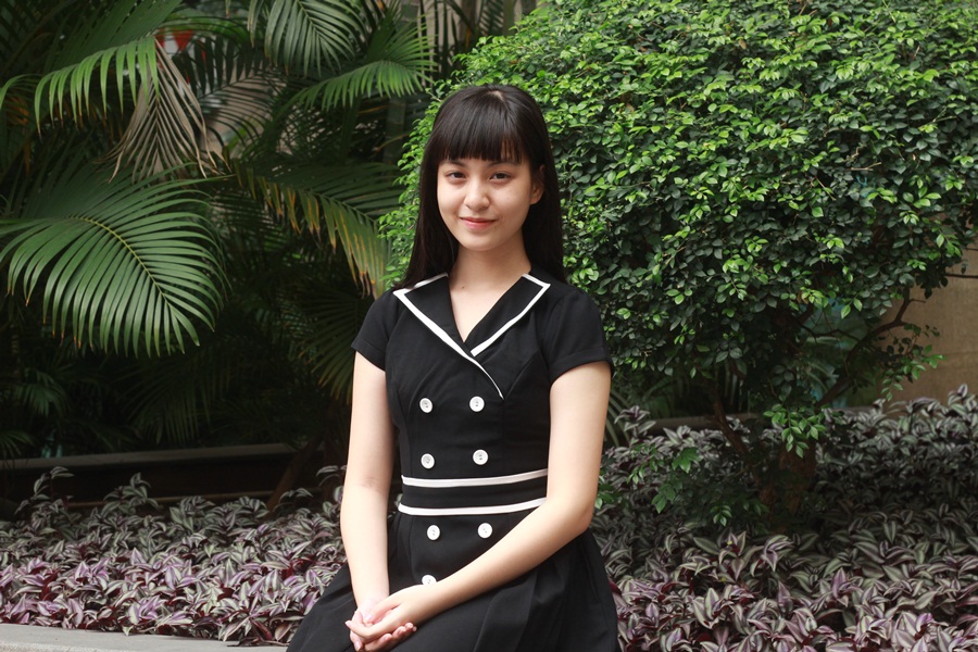 Nữ sinh Việt xinh đẹp tham dự diễn đàn lãnh đạo trẻ thế giới