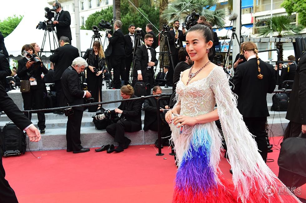 Sao nữ Hoa ngữ bị "đuổi khéo" ngay trước ống kính tại Cannes