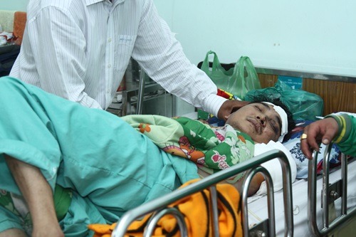 Ca sĩ Việt bị tai nạn mất một cánh tay đang hồi phục