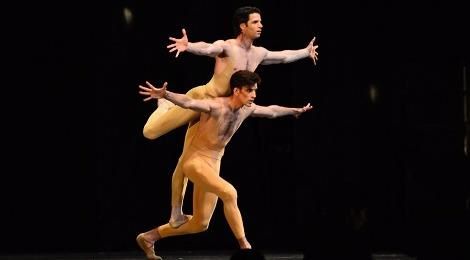 Paris Ballet và những gót chân thiên thần gây ám ảnh