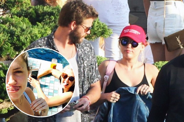 Miley Cyrus và Liam Hemsworth đã bí mật kết hôn