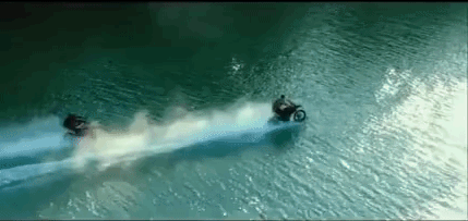 Chân Tử Đan lái xe bay trên biển khiêu chiến Vin Diesel