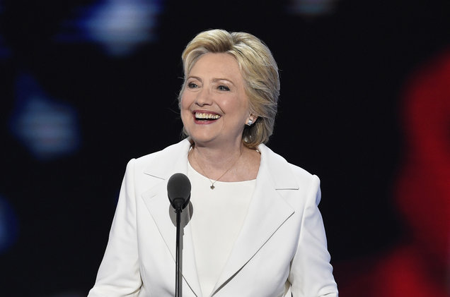 Lắng nghe khúc ca tranh cử đầu tiên của bà Hillary Clinton
