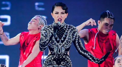 Thu Minh, Tóc Tiên tỏa sáng trên sân khấu Hoa hậu Việt Nam