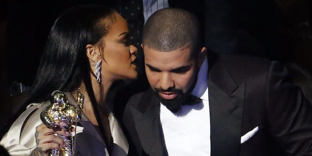 Rihanna chính thức hò hẹn với Drake