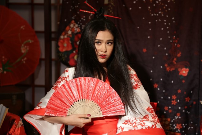 Trương Quỳnh Anh hóa thân thành geisha trong MV mới