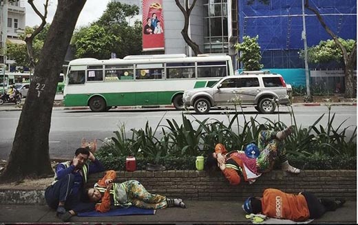 Buổi trưa vội của người Sài Gòn, cứ ngả lưng là ngủ thật an nhiên