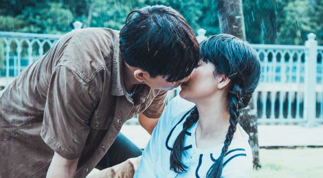 Tim khóa môi Trương Quỳnh Anh trong phim kinh dị