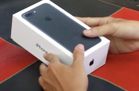 iPhone 7 Plus tăng giá mạnh, iPhone 7 hạ khi vừa về VN