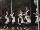 Tranh cãi về điệu múa trên nền nhạc Hoa tại lễ khai giảng