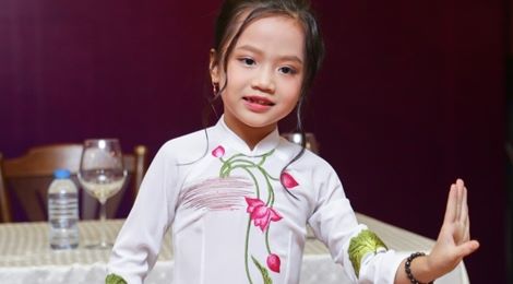 "Ca nương 6 tuổi" lập kỷ lục Guiness Việt Nam