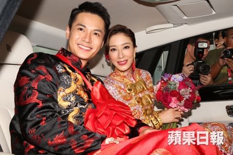 Hoa đán TVB Dương Di đeo vàng trĩu tay trong ngày cưới
