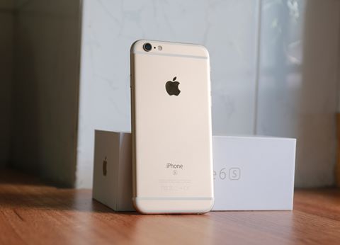 iPhone 7 về nước, máy đời cũ giảm giá ồ ạt